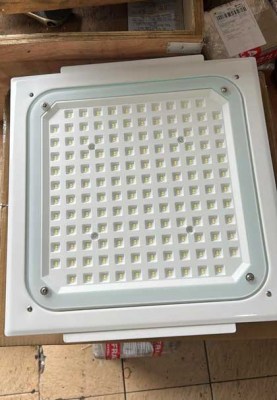 Lampu LED SPBU